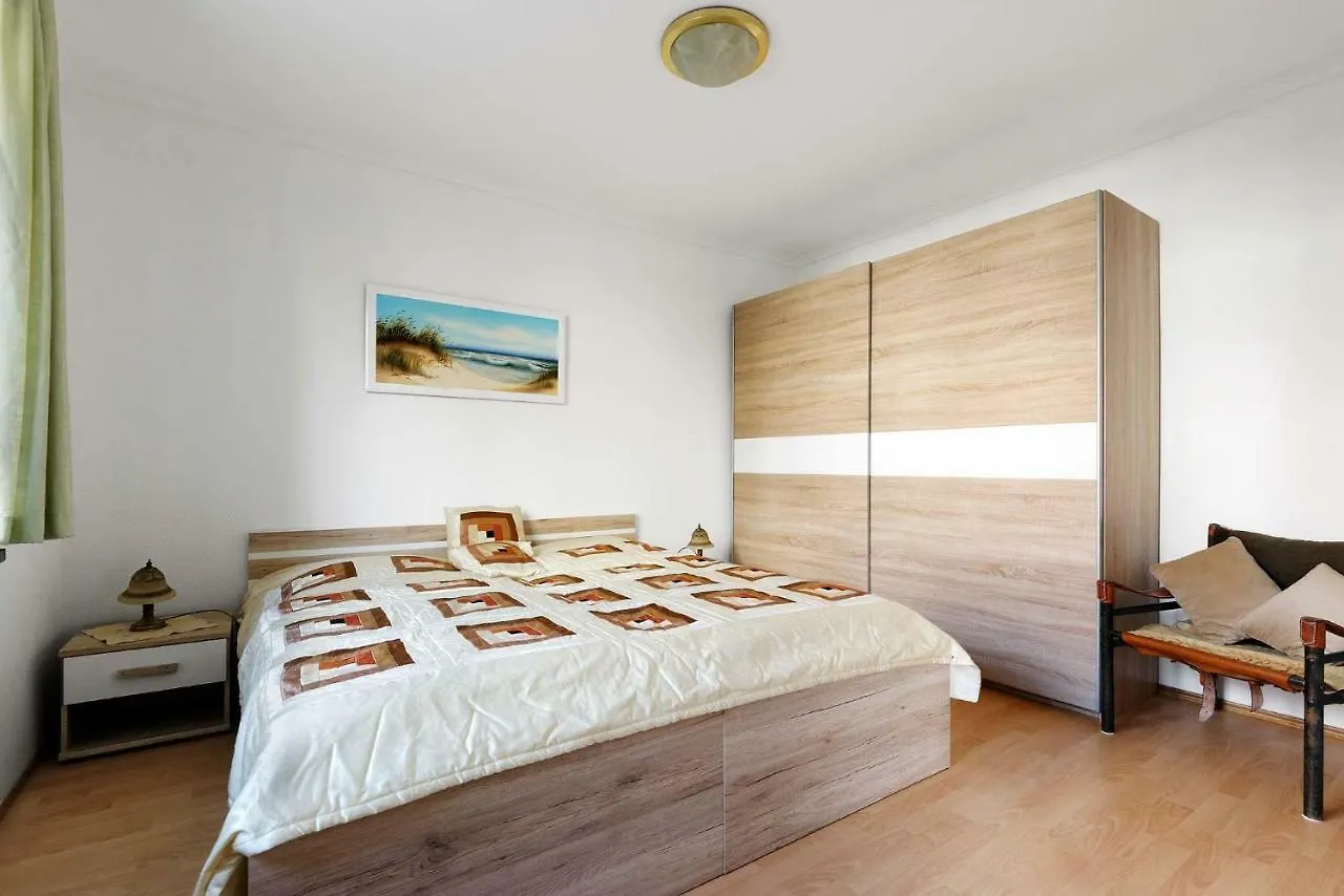 Cottage Near Centrum, Paradise 베를린 0*,  독일